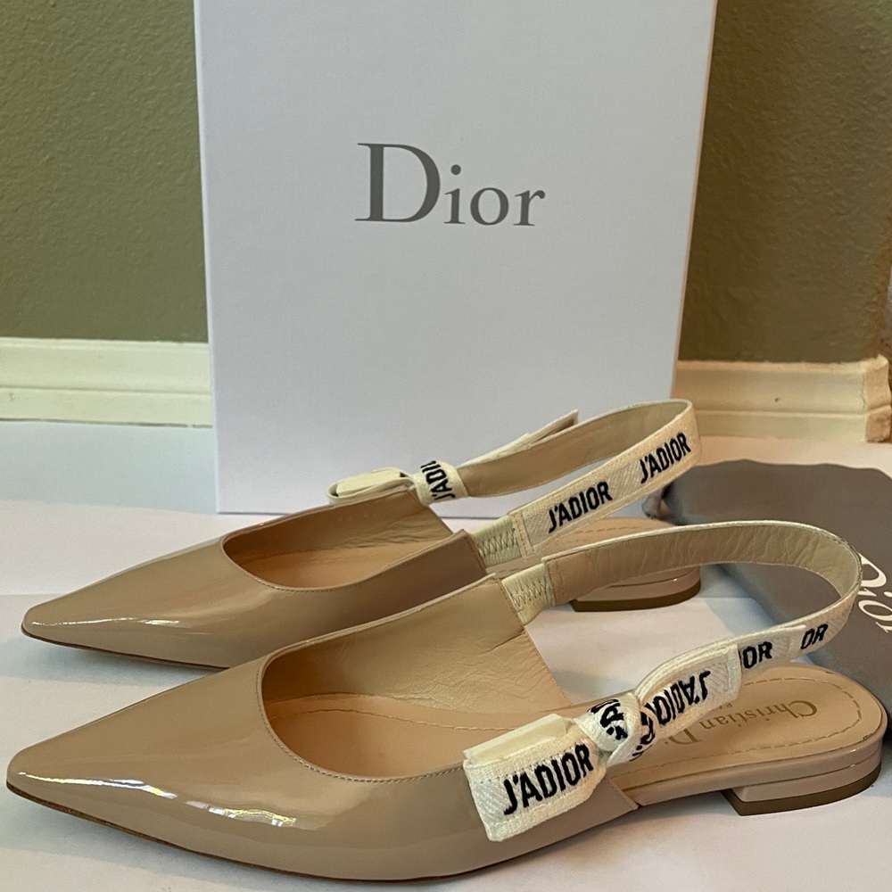 DIOR J'ADIOR SLINGBACK FLAT NUDE